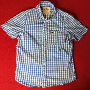 Hollister Men’s Blue Gingham Short Sleeve Shirt – Size Small